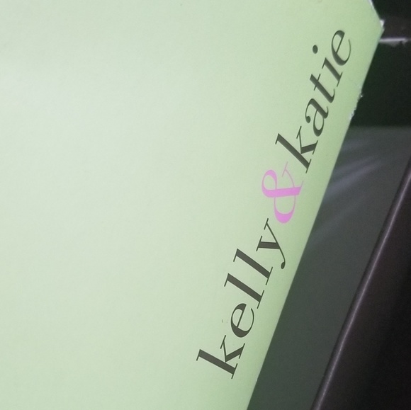 Kelly & Katie 3 inch heels... worn once - Picture 3 of 3